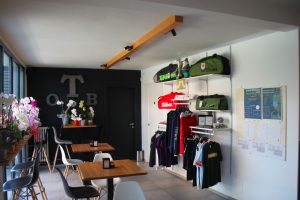 CLUBHOUSE---interno-shop